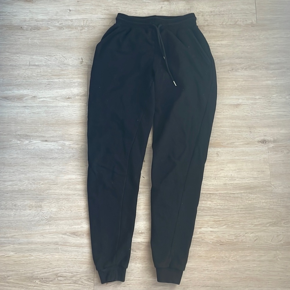 Nasty Gal cozy black joggers size 2 (fits like a S/XS)